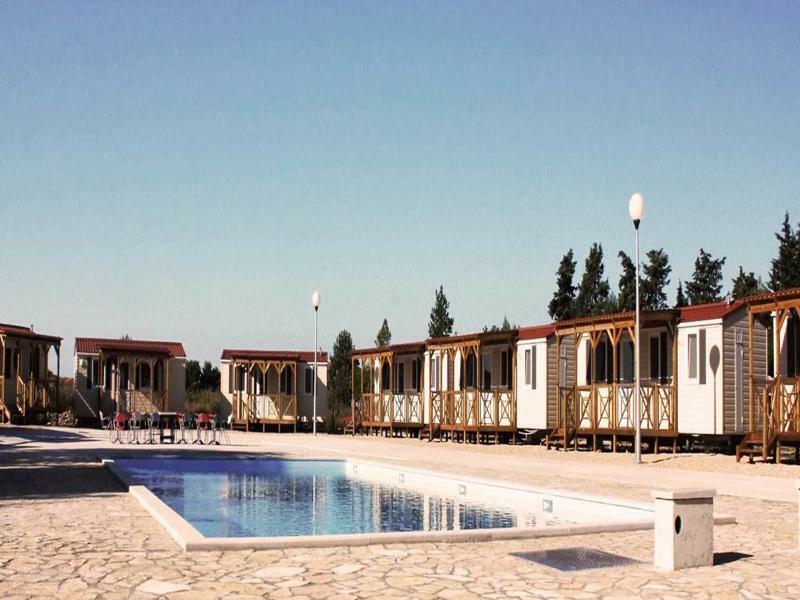 Mobile Homes Peros